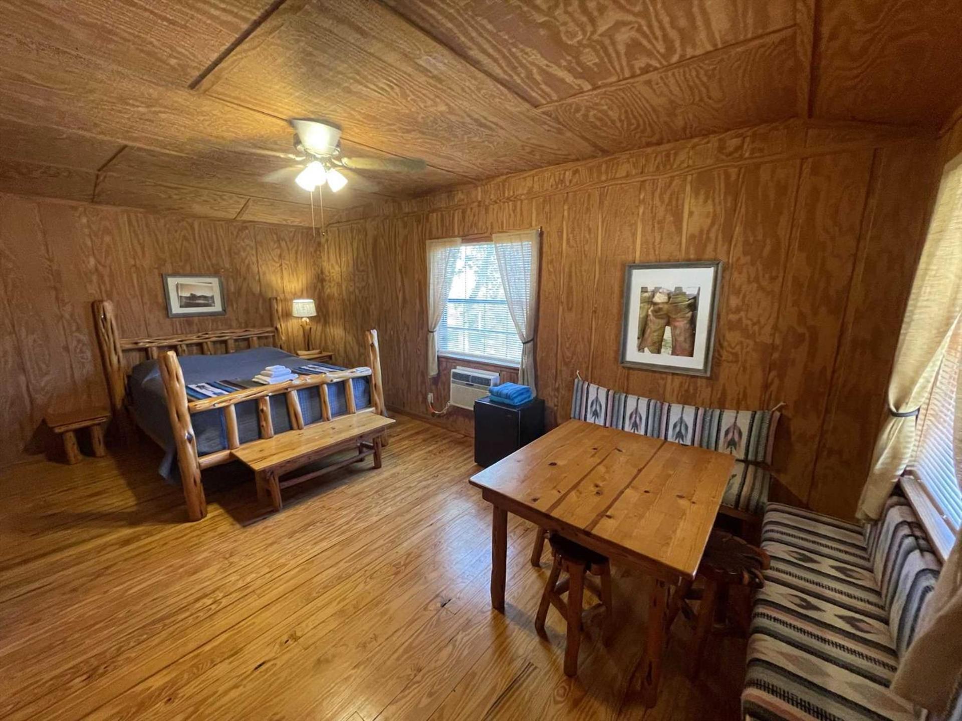 West 1077 Guest Ranch - Retreat Bed & Breakfast Tarpley Eksteriør bilde